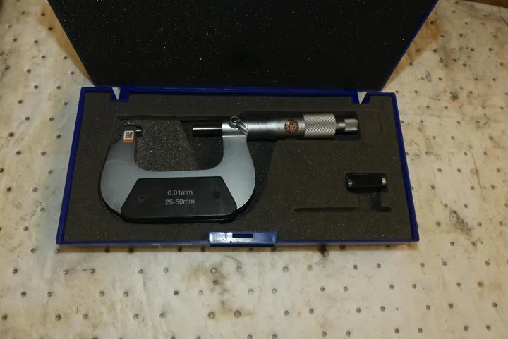 Bügelmessschraube (Mikrometer), 25-50mm, 0,01mm